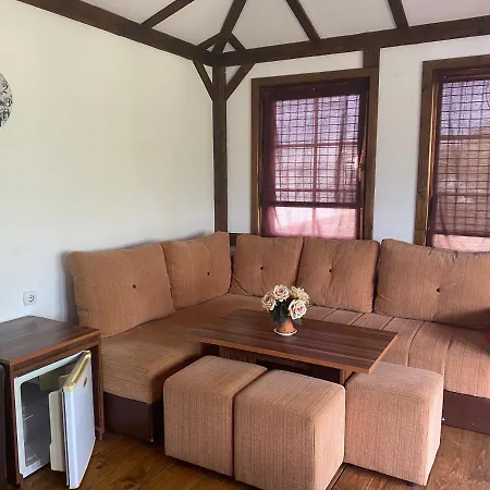 Otel Etno Selo Timcevski